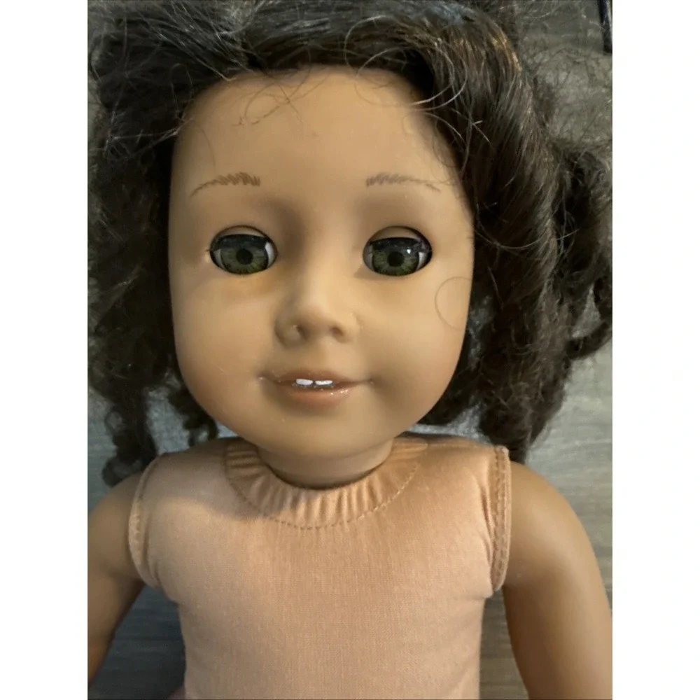 American Girl AG Doll #44 RETIRED Wavey Black Hair & HAZEL eyes L 44 Truly Me